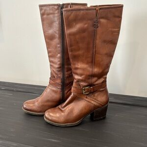 Aldo leather heeled boots size 7 1/2